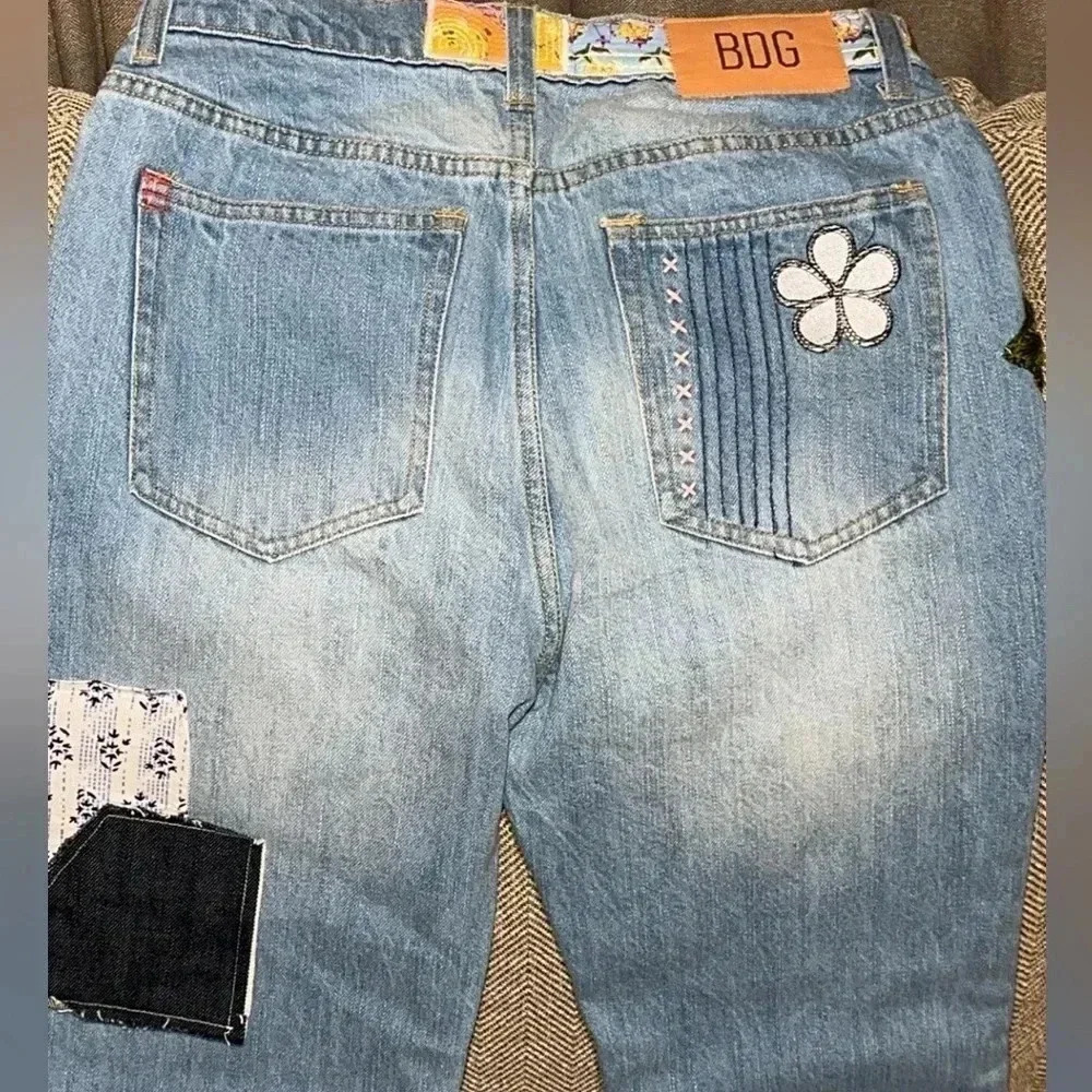 NWT $129 URBAN OUTFITTERS BDG WOMEN’S EMBROIDERED DENIM MEDI SIZE 27 - Picture 13 of 14